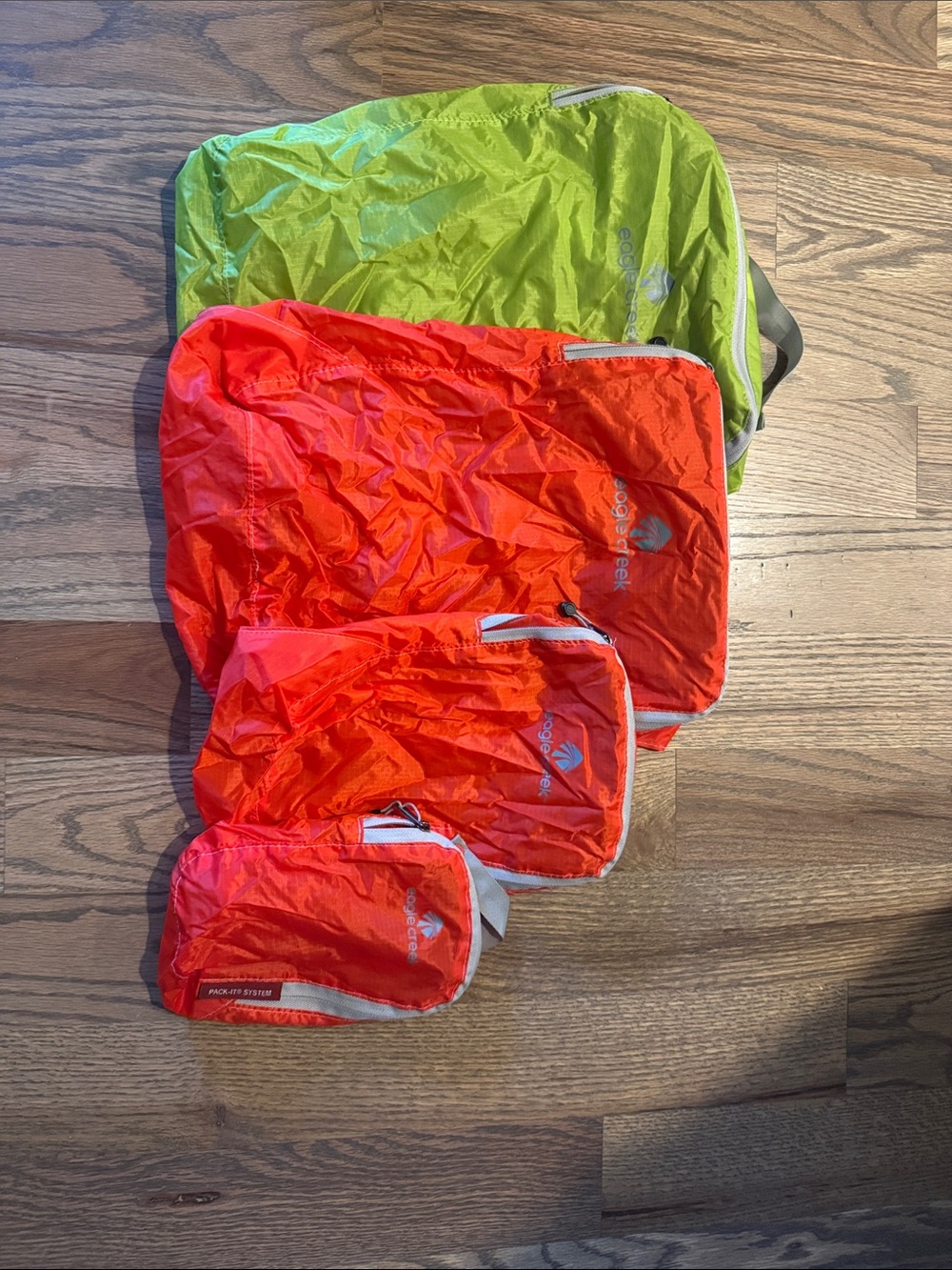 Eagle Creek Red and Green Pack-It Compression Cube Set - Eagle Creek